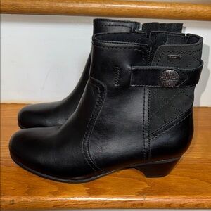 New Women’s Aravon Black Ankle Boots Size 6.5